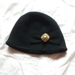 Black Vintage Felt Hat